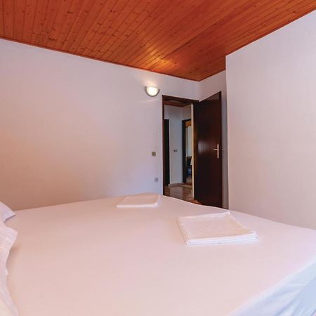 Pet Friendly Apartment In Jadrija With Wifi Kültér fotó